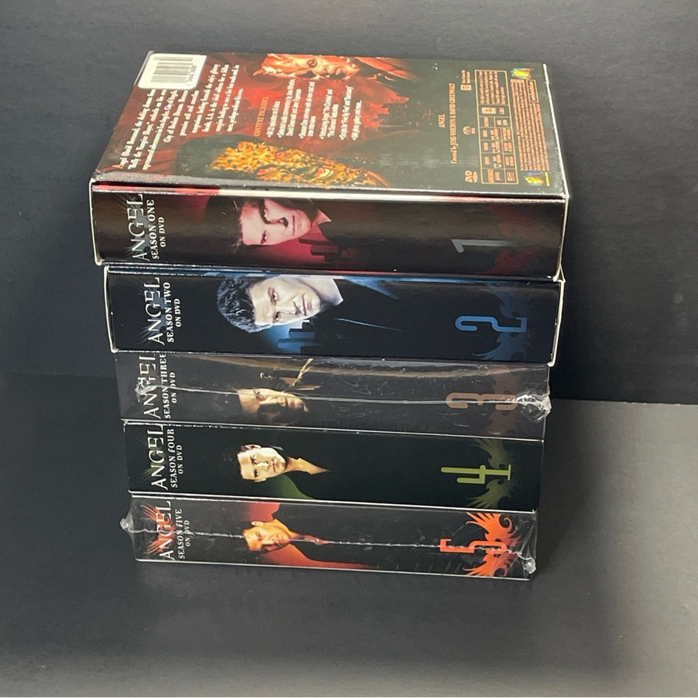 Angel: The Complete Series (DVD Seasons 1-5) David Boreanaz, Charisma Carpenter